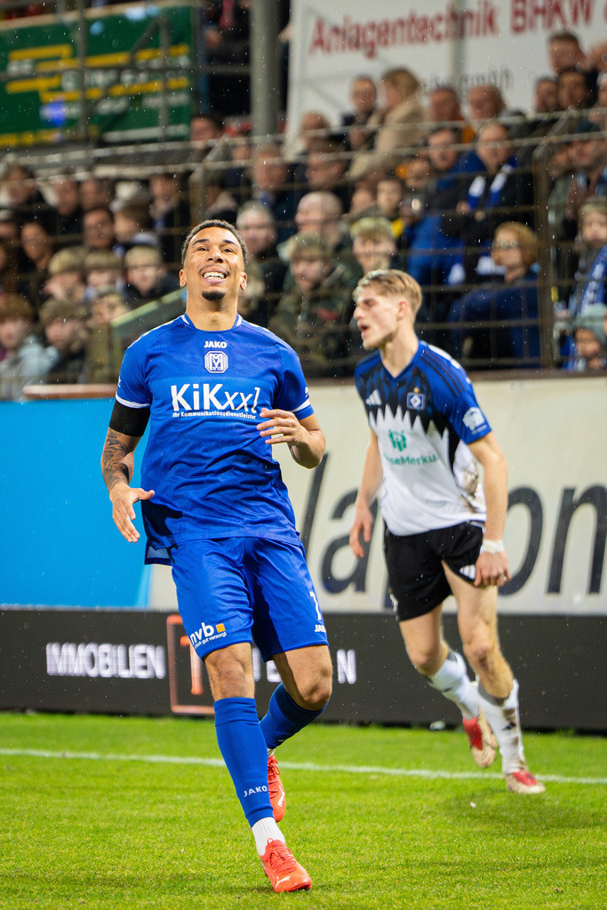 Fußball I Herren I Saison 2025-2026 I Regionalliga Nord I 24. Spieltag I SV Meppen - Hamburger SV II I 1700 | Oliver Schmitt (7, SV Meppen) - Realisiert mit Pictrs.com
