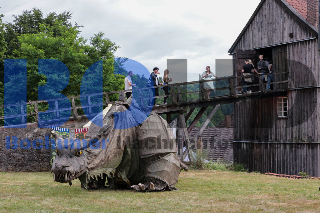 SES_MKRLHE20250705-46 | bond - Realisiert mit Pictrs.com