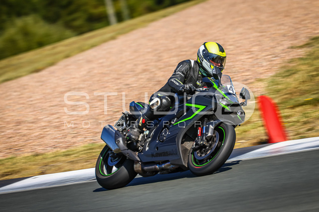 0042-260814BB-012_42 | Deine Full-Service-Agentur für ✔️Videoproduktionen und ✔️Motorsportfotografie Jetzt Angebot anfragen!