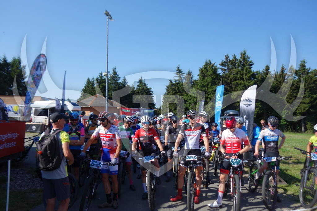 DSC03847 | Fotogalerie der Treibjagd im Dunkelwald - Dein MTB Etappenrennen im Erzgebirge - Realisiert mit Pictrs.com