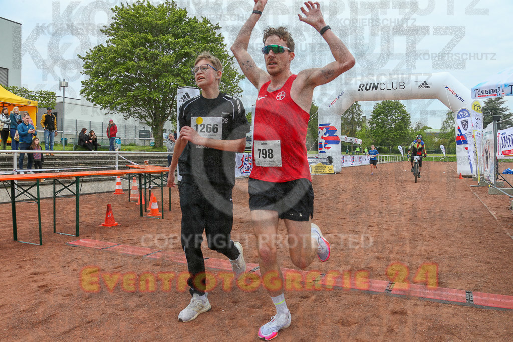 220501_1045_EX1_8718 | Sportfotografie im Rhein-Sieg Kreis, Köln, Bonn, NRW, Rheinland Pfalz, Hessen, etc. Unser Tätigkeitsfeld umfasst den Laufsport vom Volkslauf über den Marathon, Duathlon, Triathon bis zum Ultralauf wie Kölnpfad Ultra oder Schindertrail.