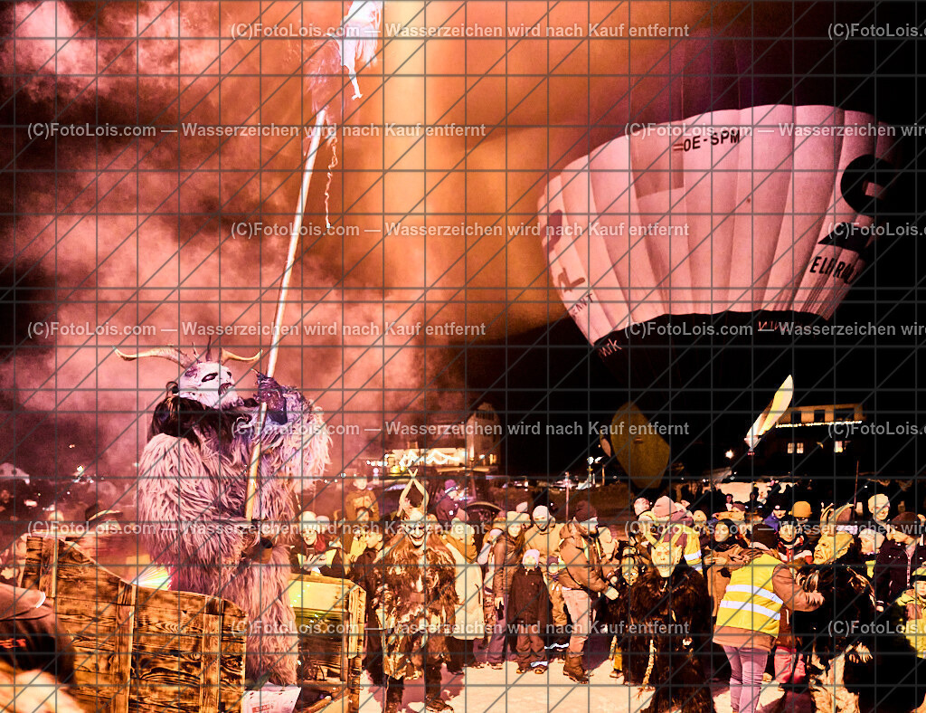 ALP5201_Nacht der Ballone_Gaminger Oetscherteufeln | NACHT DER BALLONE in Lackenhof am Ötscher, Sa 28. Dezember 2024.Mit einer Schauübung der Bergrettung Lackenhof, dem Ballonclub Ötscherland und den Gaminger Ötscherteufeln unter Zusammenarbeit mit der FF Lackenhof, dem Musikverein, dem Pensionistenverband, dem CampingClub, der Schirmbar und Konditorei Czihak, der Fuchswaldhütte und der Pizzeria Venezia, die für die Verköstigung sorgten, sowie der Ötscherliftgesellschaft, der Gemeinde Gaming und dem Ötscher-Tourismusverband.