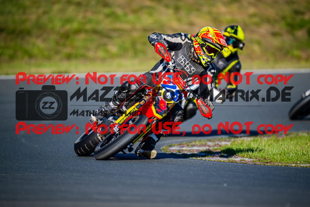 MaZZes_FotoMatrix_220904_5830 | S3