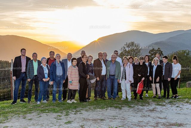 Delegation aus Bamberg beim Gasthaus Wadl | Bildershop von pixelworld.at - Realisiert mit Pictrs.com