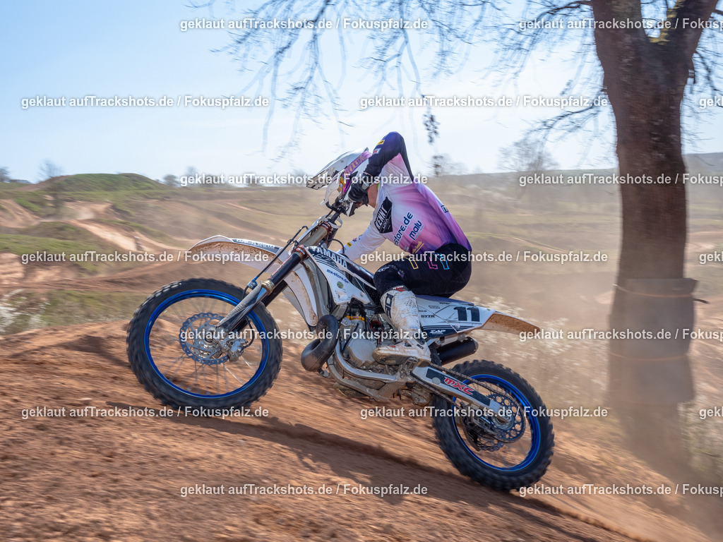 Schweyen040525-103 | Trackshots.de / Fokuspfalz.de - Realisiert mit Pictrs.com