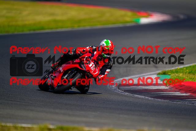 MaZZes_FotoMatrix_240725_6007705_9857 | ROT