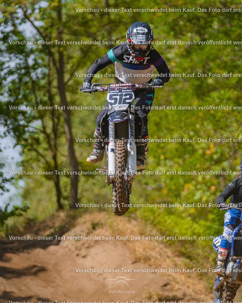 07_05_BernauerSchleife-6579 | Sportfotografin aus Berlin-Brandenburg mit Fokus auf Motocross. Ich halte deine sportliche Leistung und echte Emotionen auf und neben der Strecke professionell fest. Entdecke die Fotos von deinem Rennen und bestelle sie direkt hier im Shop.