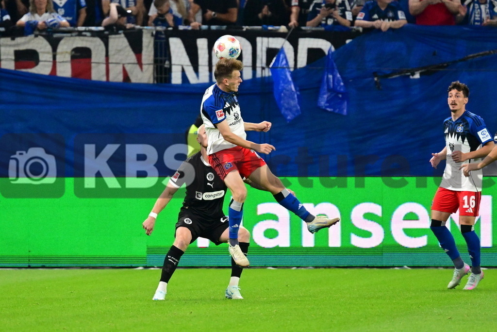KBS Picture_HSV-FCStPauli_007 | v.v. Sahiti Emir (HSV) , Oppie Louis (St.Pauli) ,Sportplatz :  Volksparkstadion,Hamburger Derby, - Realisiert mit Pictrs.com
