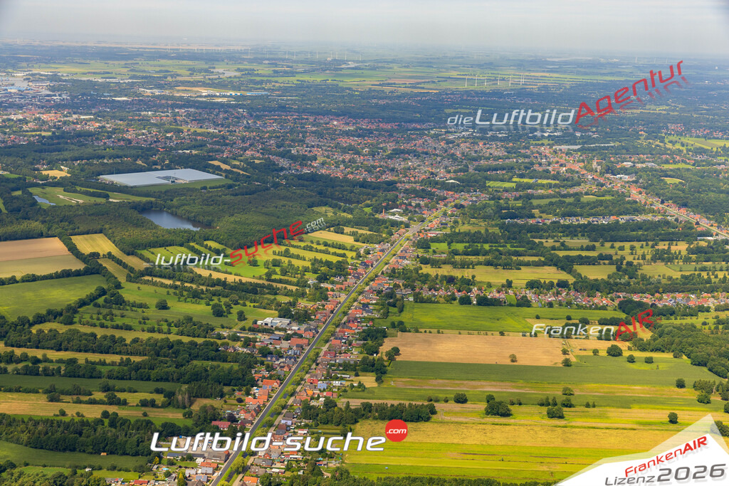 Neue Luftbildaufnahme der Stadt Papenburg - Das Luftbild wurde 2025 vom UL-Flugzeug heraus erstellt ( keine Drohnenaufnahme ) - Hochauflösende Luftaufnahme - für Wandbilder und großformatige Ausdrucke geeignet. Das besondere Geschenk!Hier alle&nbsp;Infos zur Lizenzierung der LuftaufnahmeWir fliegen auch dieses Jahr wieder in Ihre Region um Luftbilder zu erstellen.- Luftbild anfragen