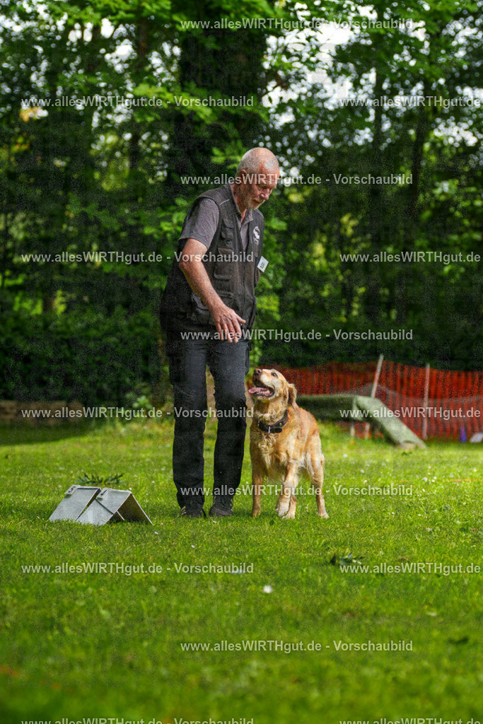 @allesWIRTHgut_Tierfotografie - www.allesWIRTHgut.de - 093143-7R507262 | Professionelle Tierfotografie in Mönchengladbach von Daniel Wirth (allesWIRTHgut). Liebevolle & natürliche Bilder von Hunden & Katzen für unvergessliche Erinnerungen.