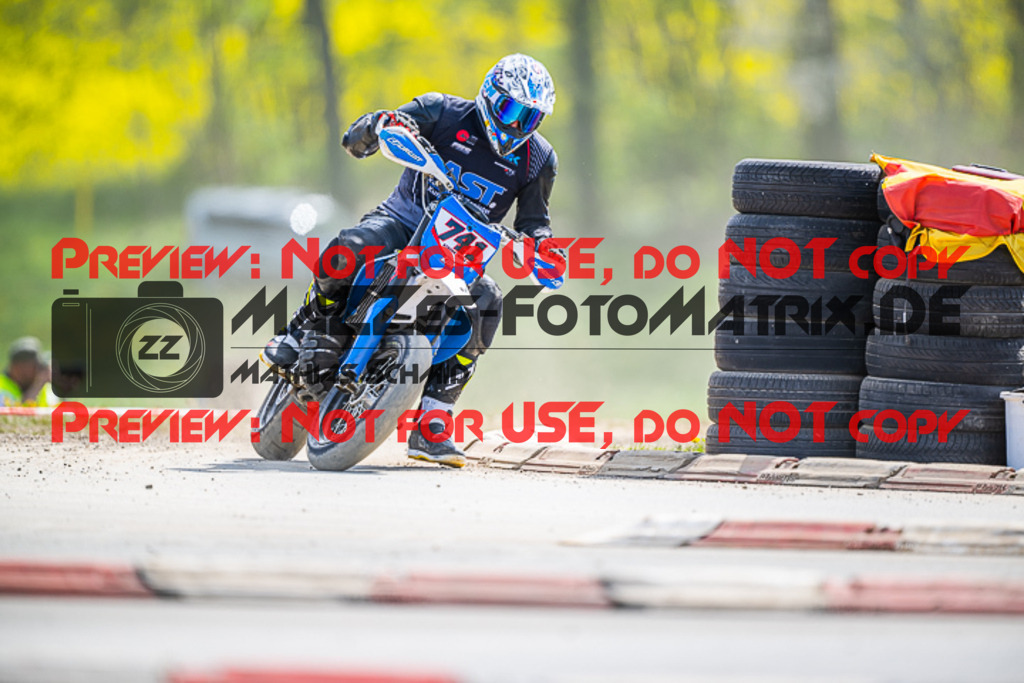 MaZZes_FotoMatrix_230506_6556 | UE40