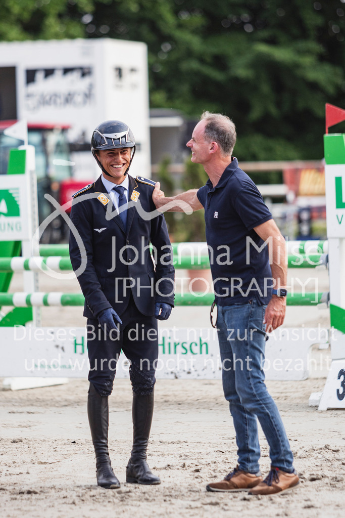 250531_MayDays_2Ph-S1-601 | Deine schönsten Turniermomente als professionelle Fotos! Entdecke hochwertige Pferdesport-Fotografie im Online-Shop. Jetzt Fotos finden & bestellen!