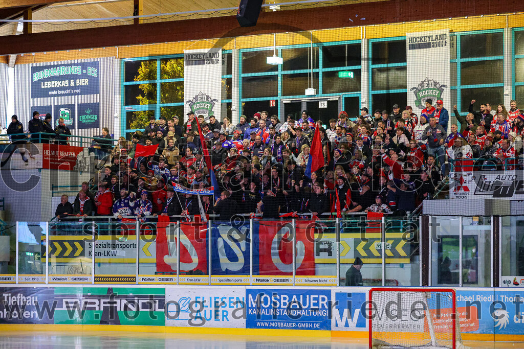 2025-10-24_003_TSV_Erding_gegen_Deggendorfer_SC | Erding, Deutschland, 24.10.2025:Eishockey, Oberliga Süd 2025 / 2026, 11. Spieltag, TSV Erding gegen Deggendorfer SC, Endergebnis: 2:4Foto: Christian Riedel / fotografie-riedel.net