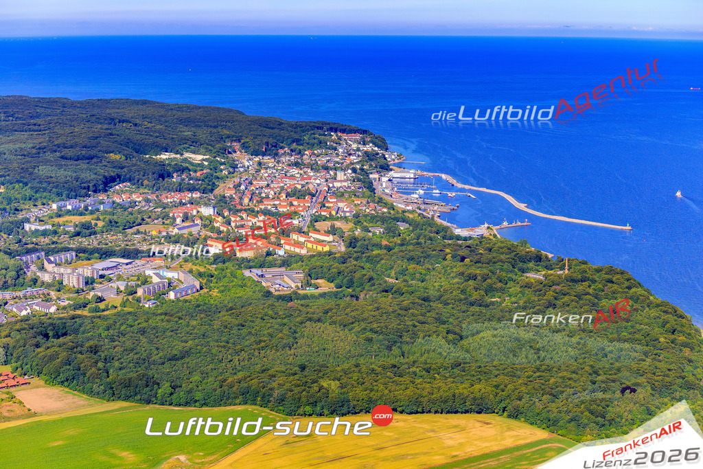 Das Luftbild der Stadt Sassnitz wurde 2018 vom Flugzeug heraus erstellt (keine Drohne) Aufnahmehöhe ca.400 Meter- hohe Auflösung für beste Druck-Qualität