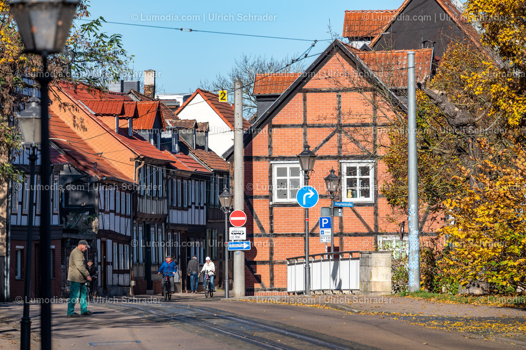 10049-13806 - Gröperstraße - Halberstadt | Stockfoto und Bilderpool mit Bildmaterial aus Deutschland, dem Harz, Halberstadt, Quedlinburg, Wernigerode und weltweit. Qualitativ hochwertige und professionelle Fotos anschauen und kaufen. - Realisiert mit Pictrs.com
