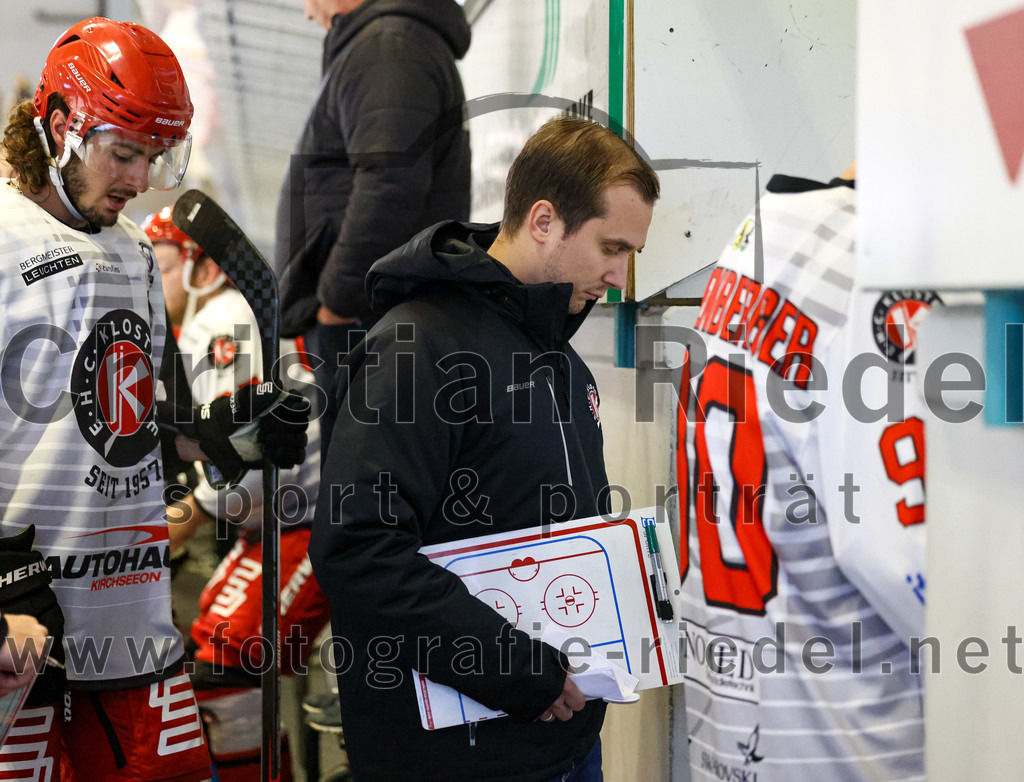 2022-09-25_121_TSV_Erding_gegen_EHC_Klostersee | Erding, Deutschland, 25.09.2022:
Eishockey, Bayernliga 2022 / 2023, Testspiel, TSV Erding gegen EHC Klostersee, Endergebnis: 8:2

Foto: Christian Riedel / fotografie-riedel.net