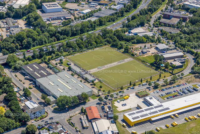 Muelheim230704051 | Luftbild, Bezirkssportanlage Fußballplatz des SV Heißen, Schenker DHL Logistik, Heißen - Mitte, Mülheim an der Ruhr, Ruhrgebiet, Nordrhein-Westfalen, Deutschland