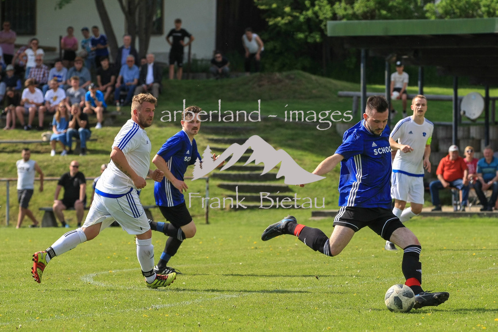 993T0611-2 | Medien- Sport- Entertainmentfotos