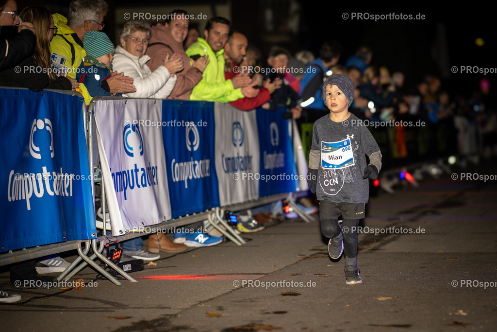 Martinslauf Sindorf 2023 in Kerpen-Sindorf, 09.11.2023 | Impressionen vom Martinslauf Sindorf 2023 am 09.11.2023 in Kerpen-Sindorf (Nordrhein-Westfalen).