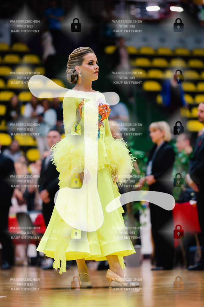 Hessen Tanzt WDSF International Open Standard 5th (86) Vladyslav Tsykhanovskyi _ Veronika Tsikhanovska (Schwarz-Weiß-Club Pforzheim)-2025-05-17-0189 | Webshop for digital downloads and prints of dance sport, event & show photographer Julian Link - Realisiert mit Pictrs.com