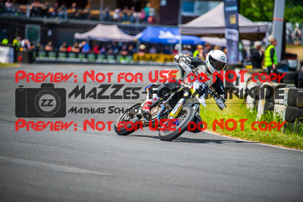 MaZZes_FotoMatrix_220529_7367 | Fotograf Mathias Schmid
Sportfotograf,
Eventfotograf,
Hochzeitsfotograf,
Portraitfotograf