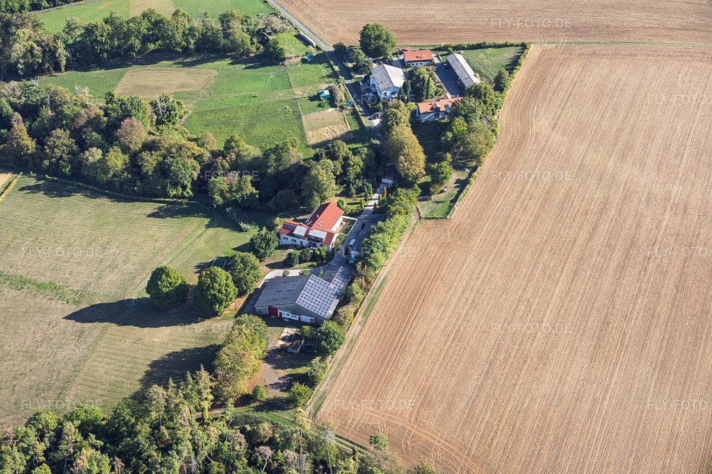 Luftbild: Aussiedlerhöfe bei Schlierbach im Ortsteil Klein-Umstadt in Groß-Umstadt im Bundesland Hessen in Deutschland. – Foto: IMG_159131.jpg vom 22.09.2026 durch Werner Riehm/FLY-FOTO.de – Auflösung des Originals: 6000 x 4000 px