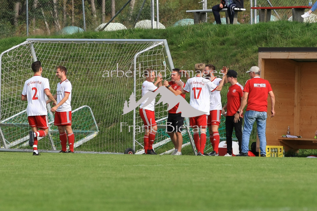 993T4911 | Medien- Sport- Entertainmentfotos