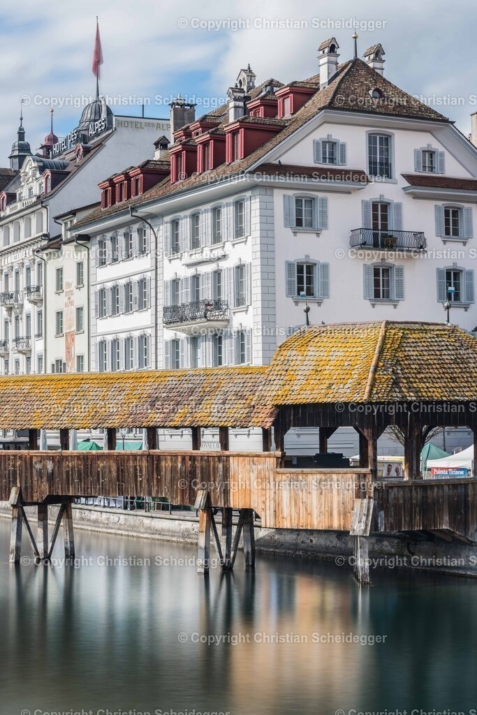 Lucerne LE-25 | Schöne Fotoprints und andere Fotobilderprodukte, frei konfigurierbar - Realisiert mit Pictrs.com