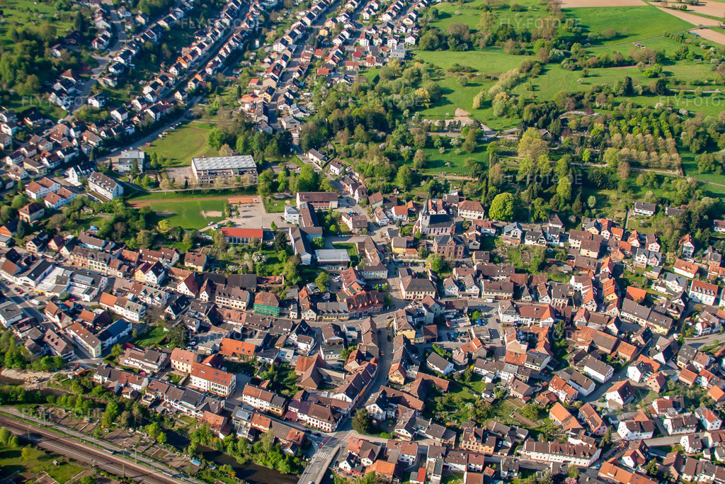 Luftbild: Rittnertstr im Ortsteil Söllingen in Pfinztal im Bundesland Baden-Württemberg in Deutschland. Foto: IMG_26819.jpg vom 28.04.2010 durch Werner Riehm/FLY-FOTO.de