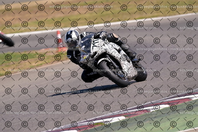 26bt04-1890 | markuskiefer.com - Realisiert mit Pictrs.com