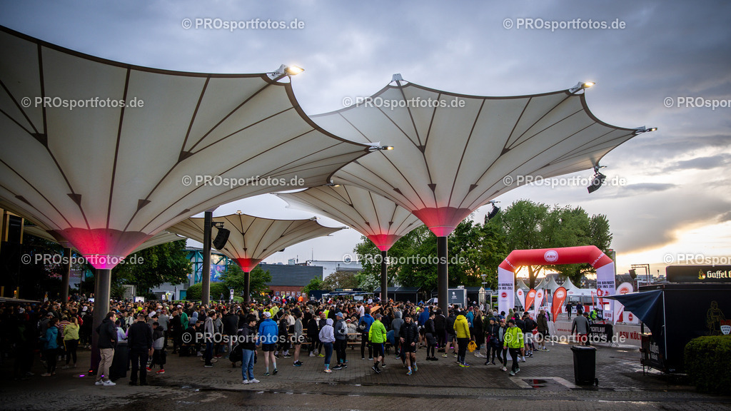 23. ASV Nachtlauf; Koeln, 13.05.26 | Impressionen vom 23. ASV Nachtlauf am 13.05.26 am Tanzbrunnen in Koeln. Foto: BEAUTIFUL SPORTS/Axel Kohring