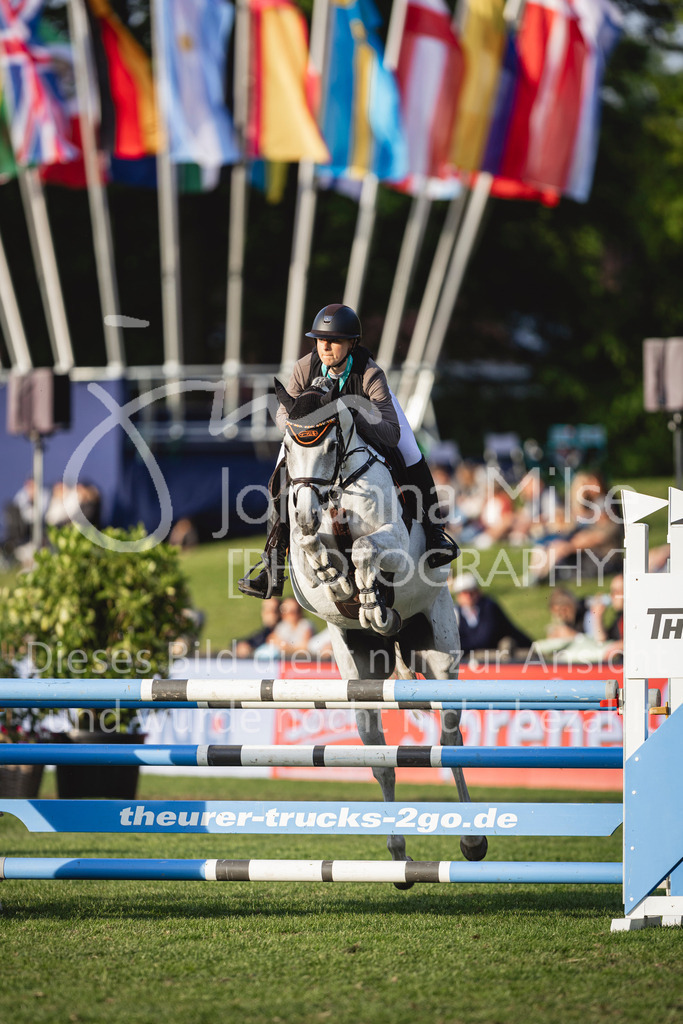 240510_Hamburg_Amateur-Small-308 | Deine schönsten Turniermomente als professionelle Fotos! Entdecke hochwertige Pferdesport-Fotografie im Online-Shop. Jetzt Fotos finden & bestellen!