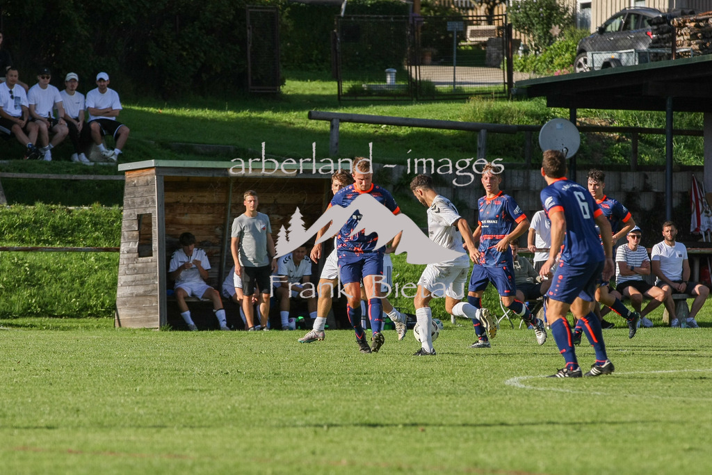 993T7417 | Medien- Sport- Entertainmentfotos