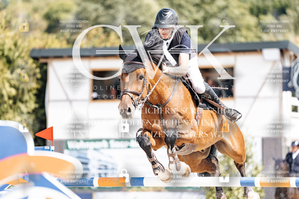 CK904887 | Turnierfotografie Pferdefotografie Trier Rheinland-Pfalz Pferdesport Reitsport Tierfotografie Sportfotografie Pferdevideo Pferdevideografie Equestrianvideography equestrianphotography  - Realisiert mit Pictrs.com