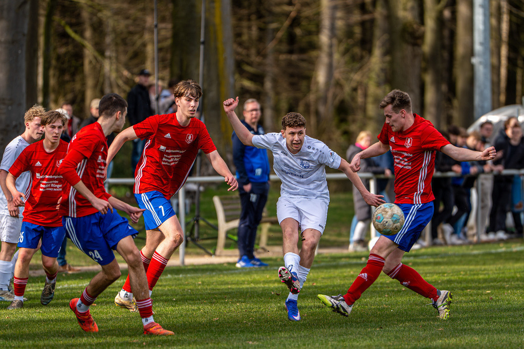 Fußball I Herren I Saison 2025-2026 I Halbfinale Kreispokal VEC I  BW Langförden - TV Dinklage II I 18951 | jns.sportfotos - Realisiert mit Pictrs.com