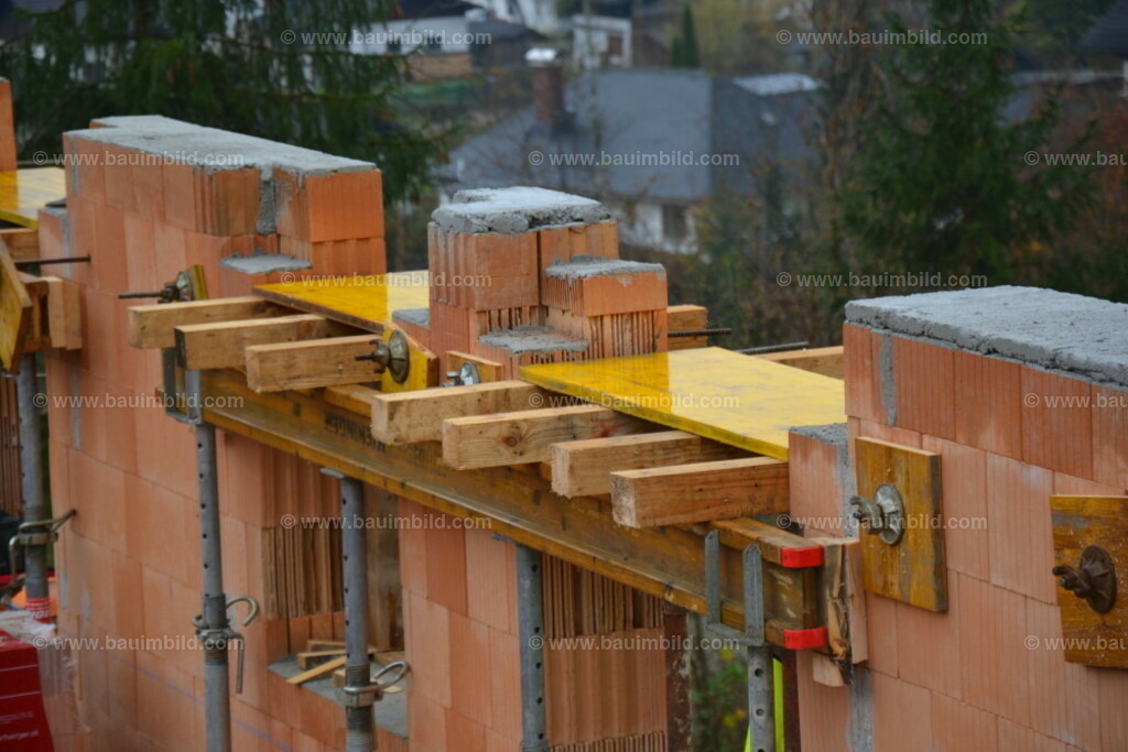 bib-lg04-sonstige-betonarbeiten-0681 | Nach LV-Leistungsgruppen sortierte Detailfotos über den Bau eines Hauses. Alle Hausbau-Bilder direkt vom Urheber und Autor der Website Haus-Selber-Bauen.com