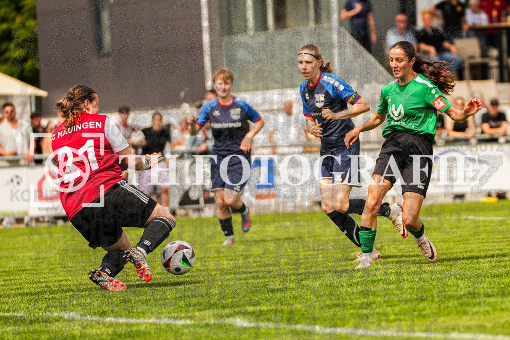 GER, FC Hauingen - SV Waldhaus, Frauen-Fussball, Rothaus Bezirkpokal, Finale, Saison 2024/2025, 29.05.2025 | GER, FC Hauingen - SV Waldhaus, Frauen-Fussball, Rothaus Bezirkpokal, Finale, Saison 2024/2025, 29.05.2025Foto: TH Fotografie/Alessio Bosco