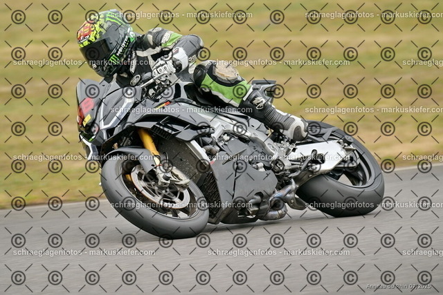 25bt05-1446 | markuskiefer.com - Realisiert mit Pictrs.com