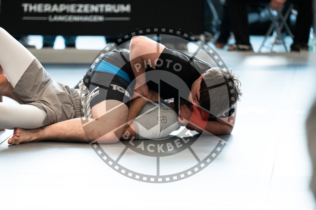 20251129PBB7797 | Fighters compete during the luta livre competition ILLCS XI winter edition on November 29, 2025 in Hannover, Germany.