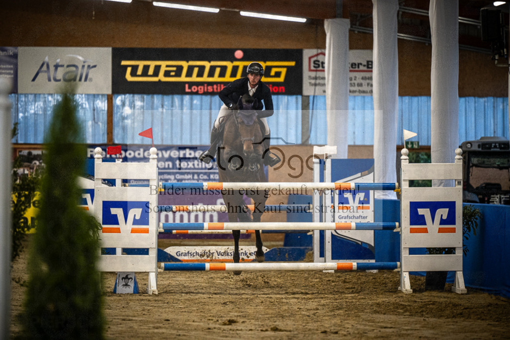 DOS_0014 | Entdecke hochwertige Reitturnierfotos von Foto Oger. Professionell, emotional und authentisch – jetzt Lieblingsmomente im Shop bestellen.Deutschlandweite Turnierfotografie. - Realisiert mit Pictrs.com