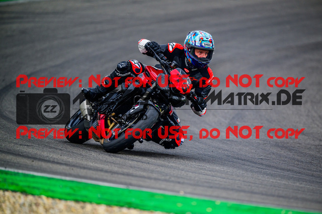 MaZZes_FotoMatrix_240614_6007705_3564 | GELB