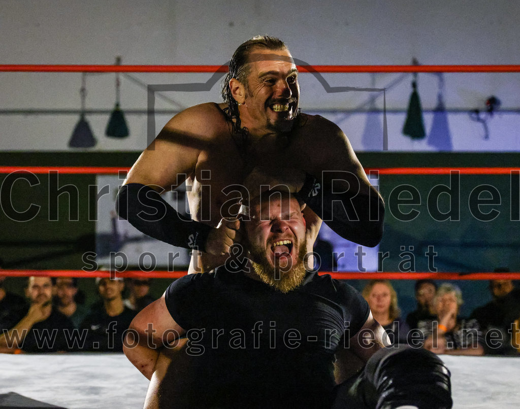 2022-06-05_175_EWS_Wrestling_ERDING | Erding, Deutschland, 05.06.2022:
Wrestling, Saison 2022, EWS Wrestling ERDING

Foto: Christian Riedel / fotografie-riedel.net