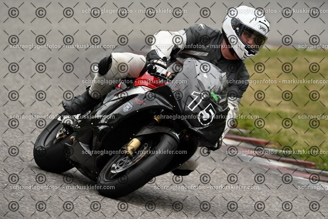 25bt02-1285 | markuskiefer.com - Realisiert mit Pictrs.com