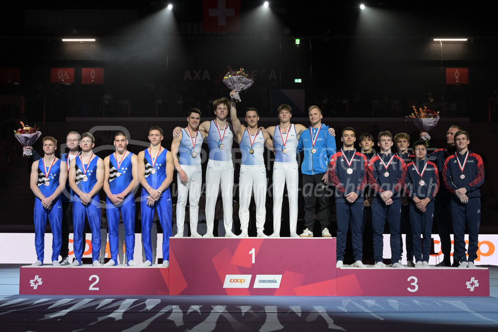 Schweizer Meisterschaften Kunstturnen Mannschaften Männer (B) - 22. November 2025 | Schweizer Meisterschaften Kunstturnen Mannschaften Männer (B)AXA Arena, WinterthurBild: Sportfotografie Markus Aeschimann | www.markus-aeschimann.ch - Realisiert mit Pictrs.com