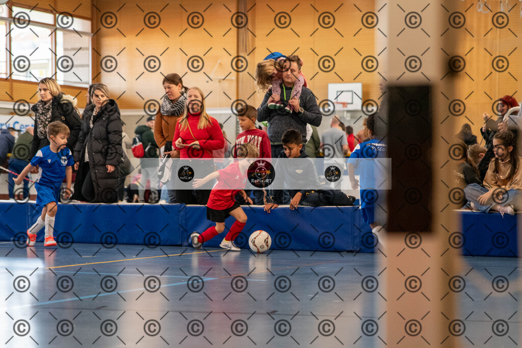 20231126_FCR_Hallenturnier_G_034 | Sport und Naturfotografie von Roberto Esposito zeigt echte Momente Bewegung und die Schönheit der Natur. Ausdrucksstarke Bilder schaffen Emotionen.