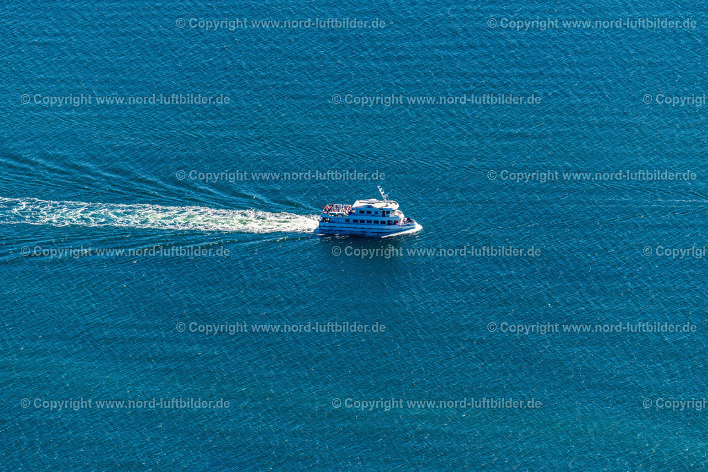 Sassnitz_MS_Nordwind_Reederei_Lojewski_Personen_Fahrgastschiff_ELS_5255100822 | SASSNITZ 10.08.2022 Fahrt des Passagier- und Fahrgast- Schiff NORDWIND in Sassnitz an der Ostseeküste im Bundesland Mecklenburg-Vorpommern, Deutschland. Weiterführende Informationen bei: REEDEREI LOJEWSKI. // Passenger ship NORDWIND in Sassnitz at the baltic sea coast in the state Mecklenburg - Western Pomerania, Germany. Further information at: REEDEREI LOJEWSKI. Foto: Martin Elsen