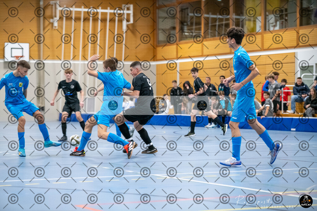 20241130_FCR-Hallenturnier-C-1_018 | Sport und Naturfotografie von Roberto Esposito zeigt echte Momente Bewegung und die Schönheit der Natur. Ausdrucksstarke Bilder schaffen Emotionen.