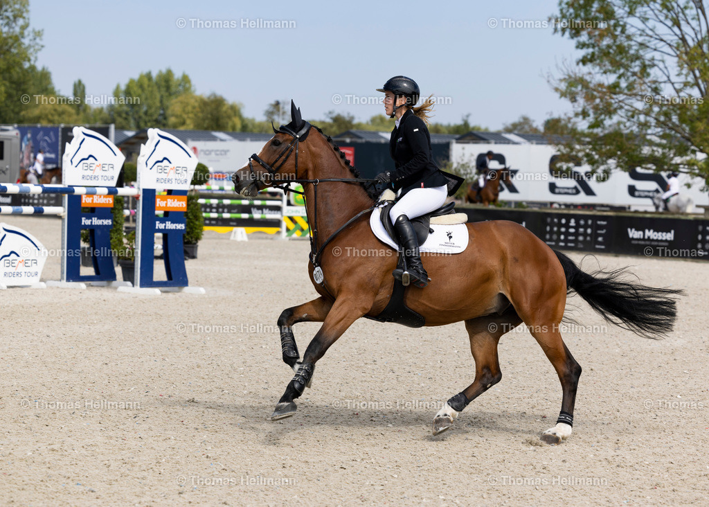 Janne Friederike Meyer-Zimmermann_107 | Janne Friederike Meyer-Zimmermann beim CSI Azelhof 2022 am 03.09.22 in Lier, Azelhof