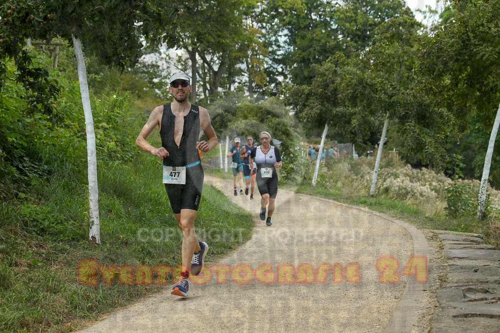 250824_1351_EX1_3965 | Sportfotografie im Rhein-Sieg Kreis, Köln, Bonn, NRW, Rheinland Pfalz, Hessen, etc. Unser Tätigkeitsfeld umfasst den Laufsport vom Volkslauf über den Marathon, Duathlon, Triathon bis zum Ultralauf wie Kölnpfad Ultra oder Schindertrail.
