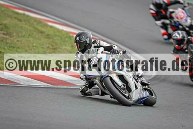 spof3561 | Professionelle Fotos von Sportveranstaltungen, aber auch Hochzeiten und anderen Events. - Realisiert mit Pictrs.com